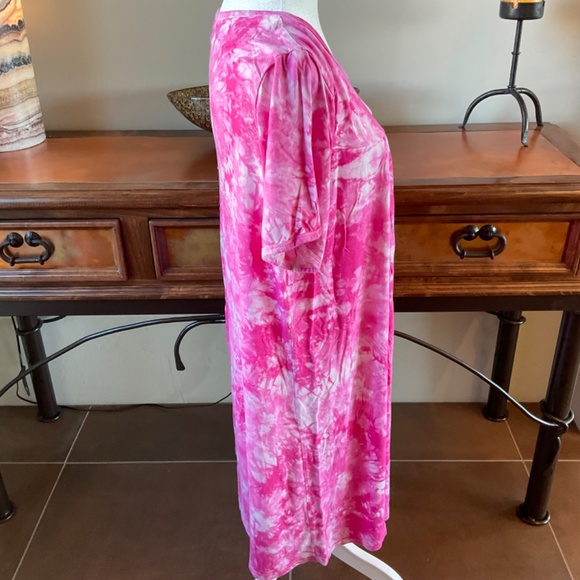 Tie Dye Women’s Night-Shirt. Pink/White. Size L - Picture 6 of 8
